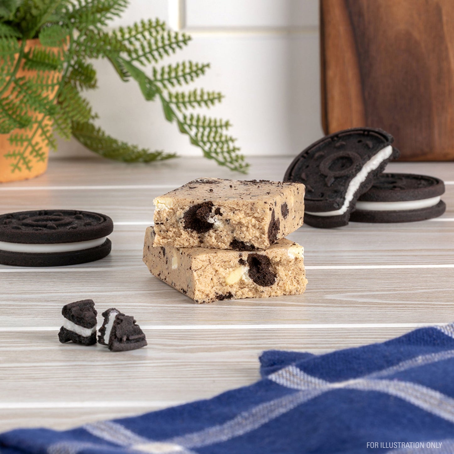 cookies-and-cream-protein-bars-f0 15807_QN_USA_ProteinBar_CAC_InterimAssetUpdate_Digital_Tabletop1.jpg